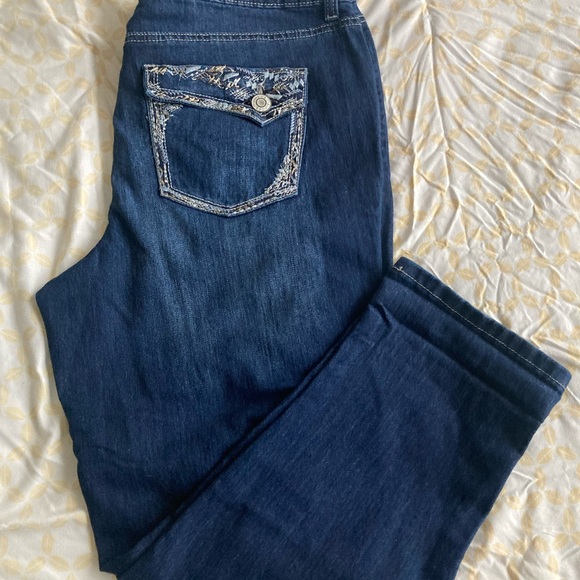Maurice’s blue crop jeans size 16 - Picture 3 of 3